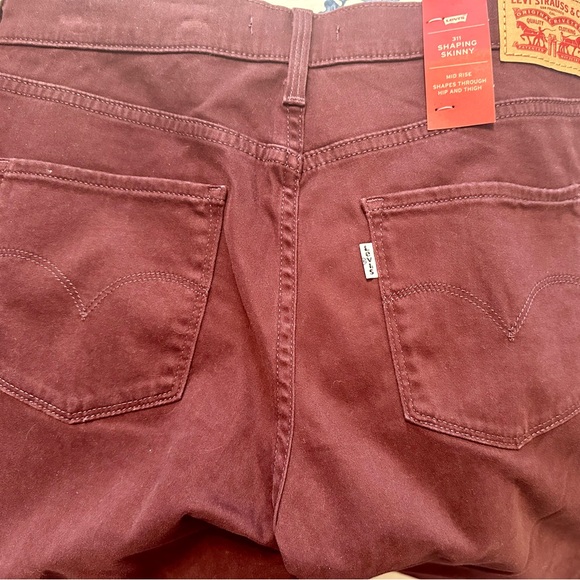 Levi’s NWT Maroon Jeans 10 - Picture 6 of 6